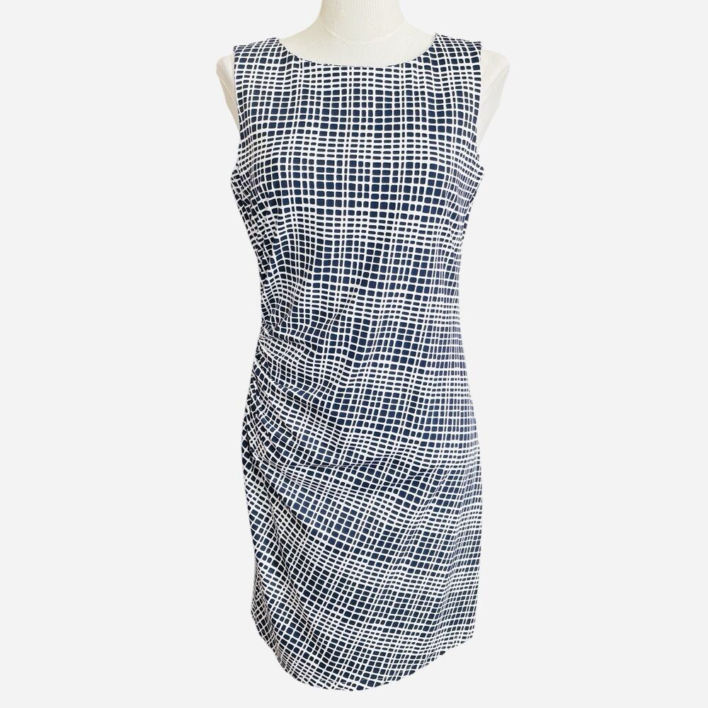 J. McLaughlin‎ Medium Catalina Cloth Ruched Sleeveless Dress. Stretch Blue White